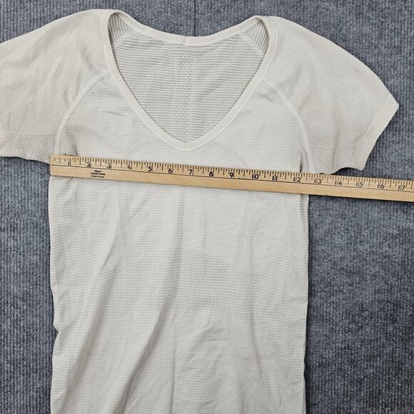 Lululemon Swiftly Tech Shirt Womens 4 White V Neck Short Sleeve Athletic Gym - Picture 2 of 5